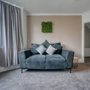 Stylish - Fast Wi-fi-free Parking Holiday home Nottingham