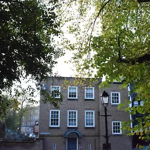 Domus House In Centre With Free Parking By Rework Apartment Chester