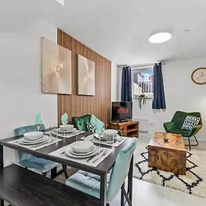  Apartment A Stylish Luxury 2 Bedroom Duplex